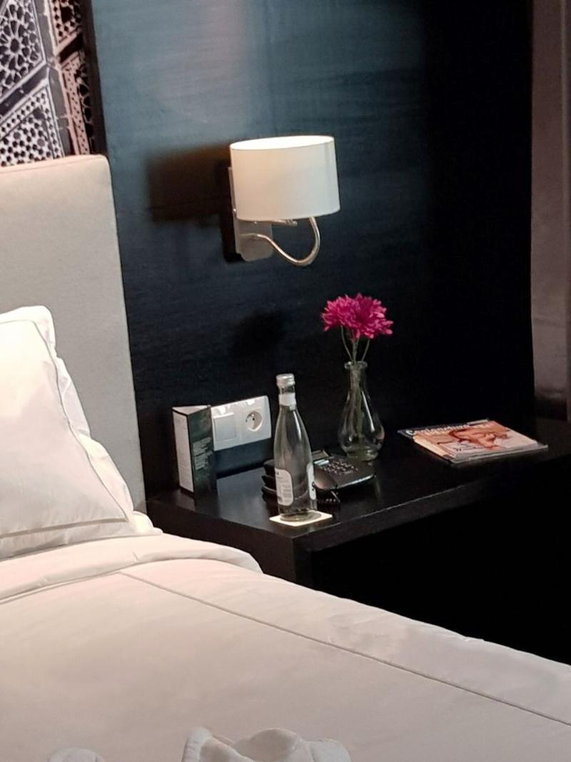 Ajiad Hotel คาซาบลังกา ภายนอก รูปภาพ