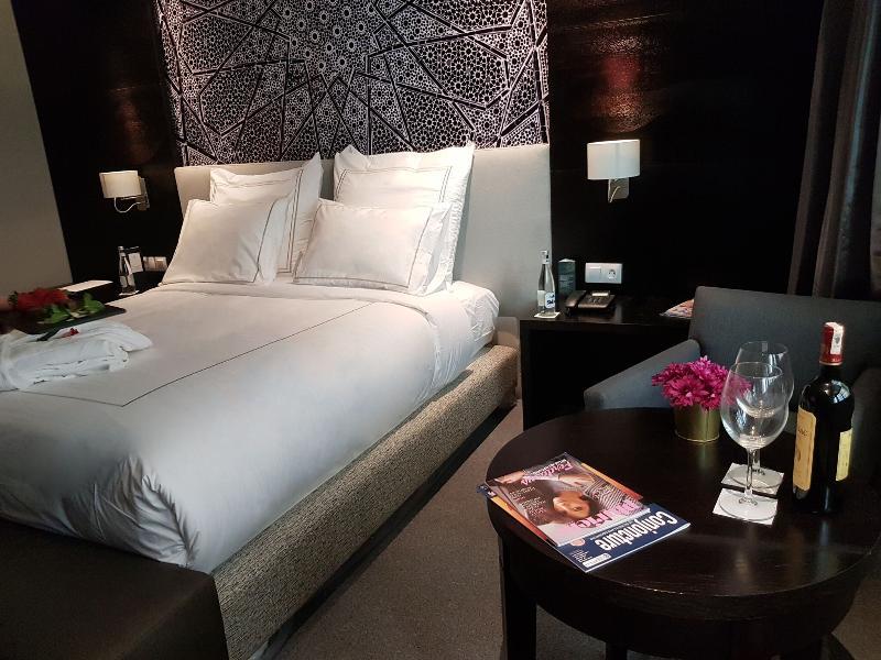 Ajiad Hotel คาซาบลังกา ภายนอก รูปภาพ